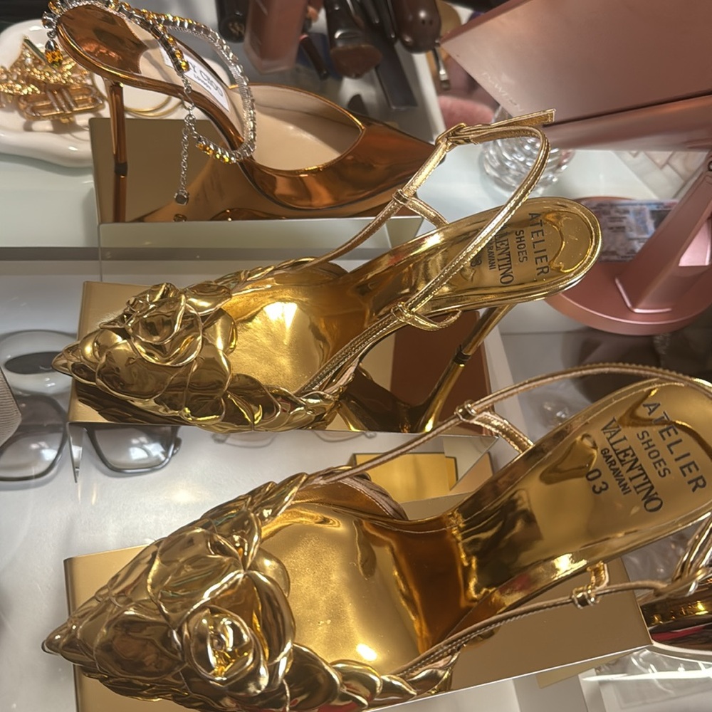 Valentino Garavani rose metallic slingback pump 38